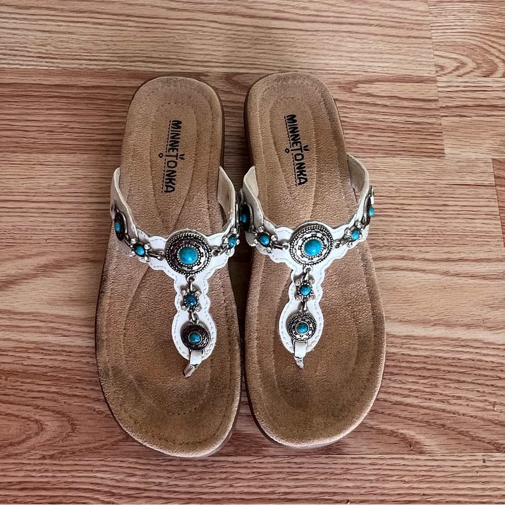 Minnetonka white sandal with turquoise